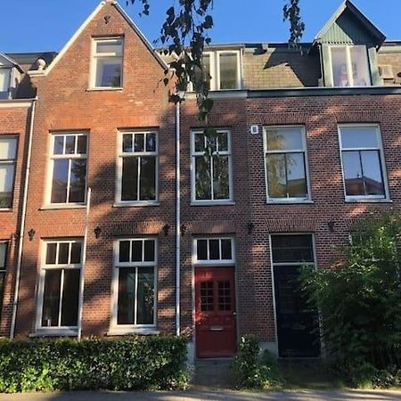 Modern Genieten In Oud Binnenstadspand 아메르스포르트 외부 사진