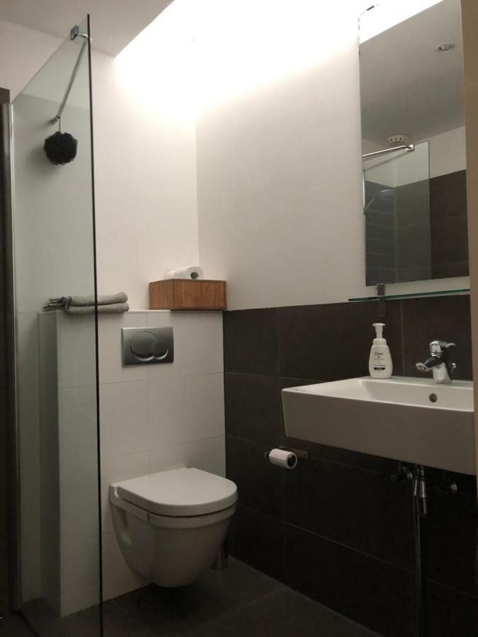 Modern Genieten In Oud Binnenstadspand 아메르스포르트 외부 사진